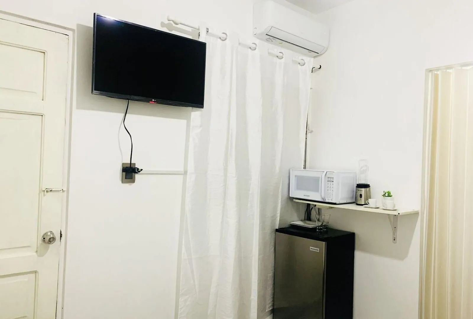 Tropical Estudio En El Centro De La Ciudad Puerto Plata
